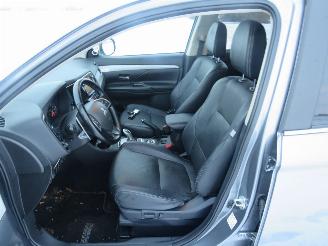 Mitsubishi Outlander 2.0 PHEV Automaat Elektrisch/ Benzine 4x4 Instyle 170.000km nap  [ top topstaat picture 12