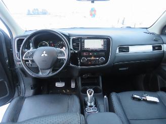 Mitsubishi Outlander 2.0 PHEV Automaat Elektrisch/ Benzine 4x4 Instyle 170.000km nap  [ top topstaat picture 7