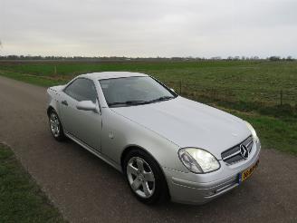 Mercedes SLK 200 SLK Cabrio  232.000km Nap  topstaat  parkeerschade picture 5