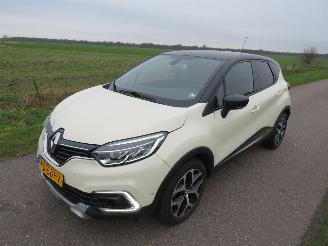 Voiture accidenté Renault Captur 0.9 TCE 75.000km Nap 90pk Intens 11-2017 Camera Navigatie Clima  [ nieuwstaat 2017/11