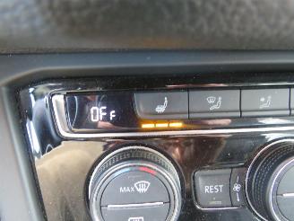 Volkswagen Touran 1.4 TSi  150pk 7 PERSOONS Camera Navigatie  2016  140.000km stoelverwarming picture 32