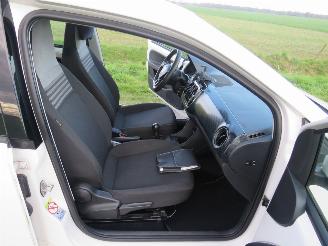 Volkswagen Up! 1.0  BMT Move Up  2019  5DRS airco picture 17