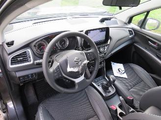 Suzuki SX4 1.5 Hybride Benzine Elektrisch Style 7.000km Automaat  Camera Navigatie Leer picture 36