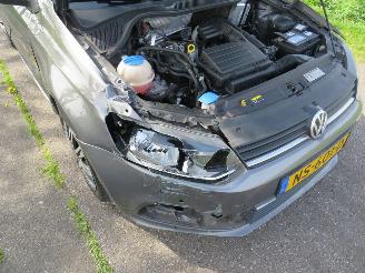 Volkswagen Polo 1.2 TSi 90pk 5drs Navigatie Aircoclimaat 2017 picture 17