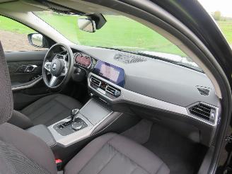 BMW 3-serie 320D Aut  190 PK M Edition High Executive Edition  2020 Sedan camera navigatie clima picture 14