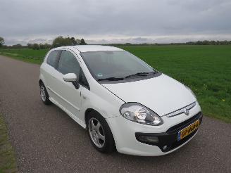 Vaurioauto  passenger cars Fiat Punto Evo 1.3 M JTD Dynamic  2010 Airco  parkeerschade 2010/9
