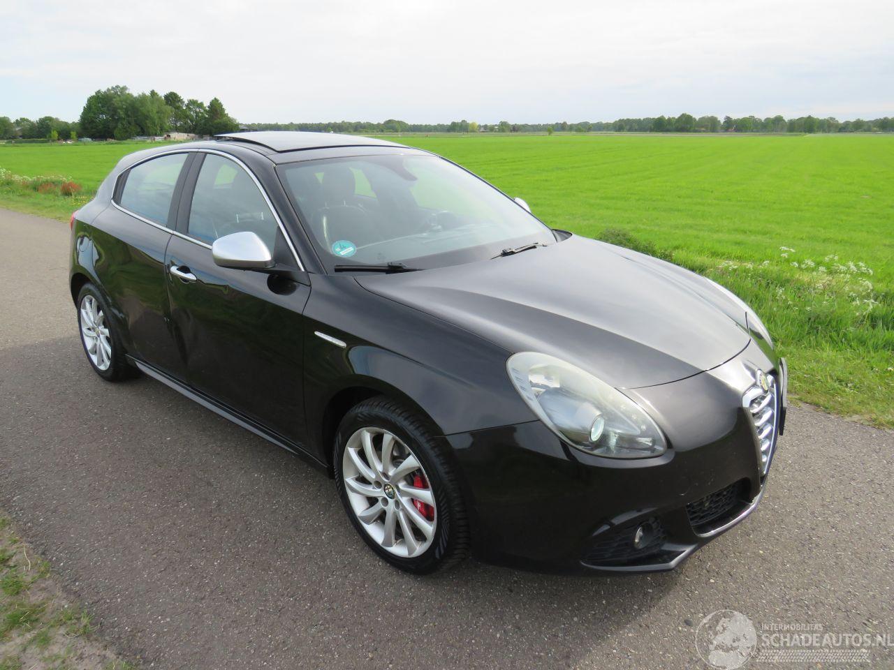 Alfa Romeo Giulietta 1.4 Turbo 120pk progresion 211.000km nap 5Drs  Leer Clima Schuifdak