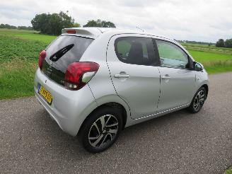 Unfallwagen Peugeot 108 1.2 VTI Allure  192.000km  Orgineel Navigatie  Airco  2014 schadevrij 2014/8