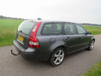 skadebil auto Volvo V-50 1.6 D 109pk Momentum airco nieuw Distributie riem 2005 schadevrij 2005/11
