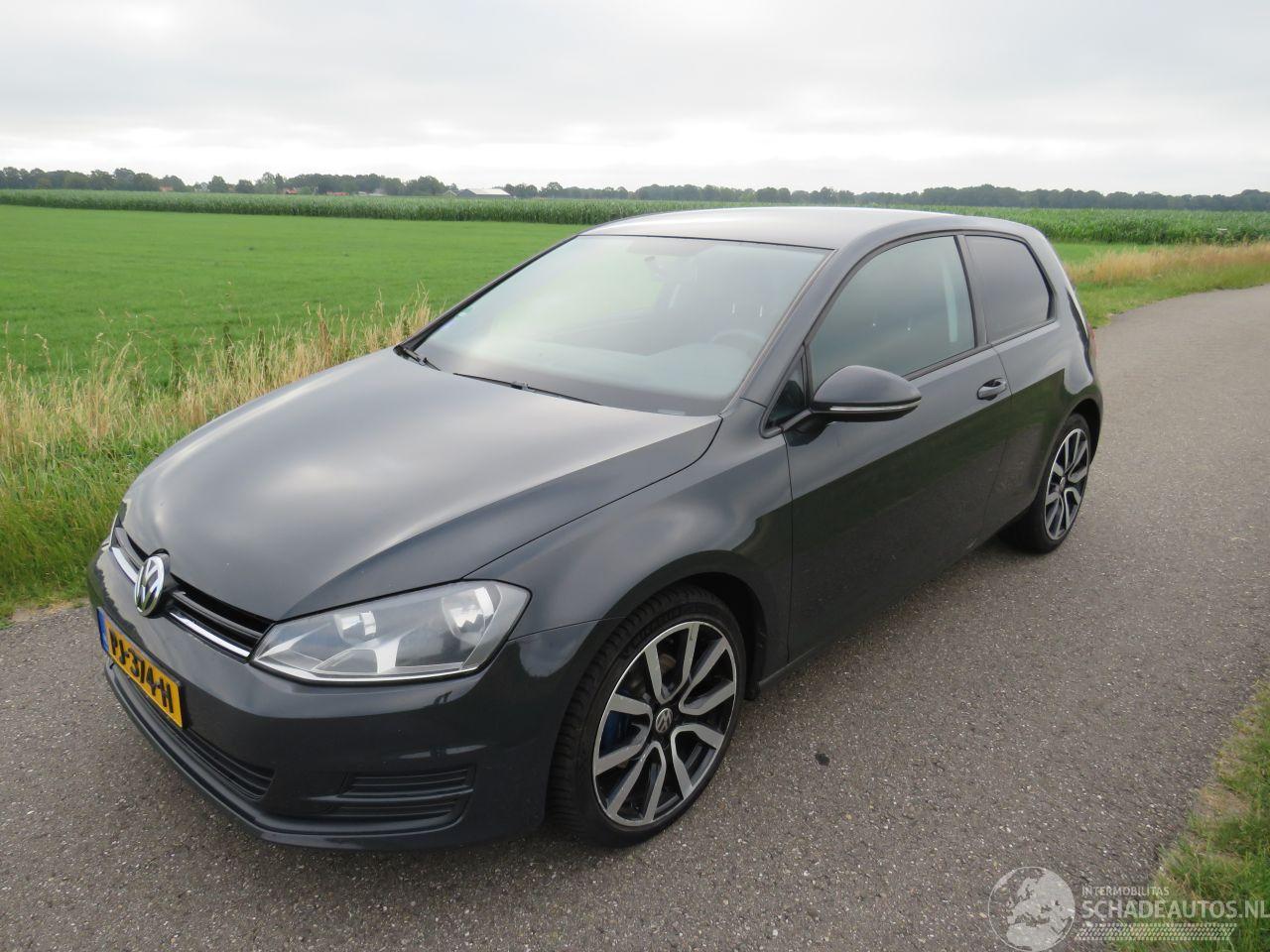 Volkswagen Golf 7  1.2 TSi Trendline 204.000km navigatie Clima top top staat   2013