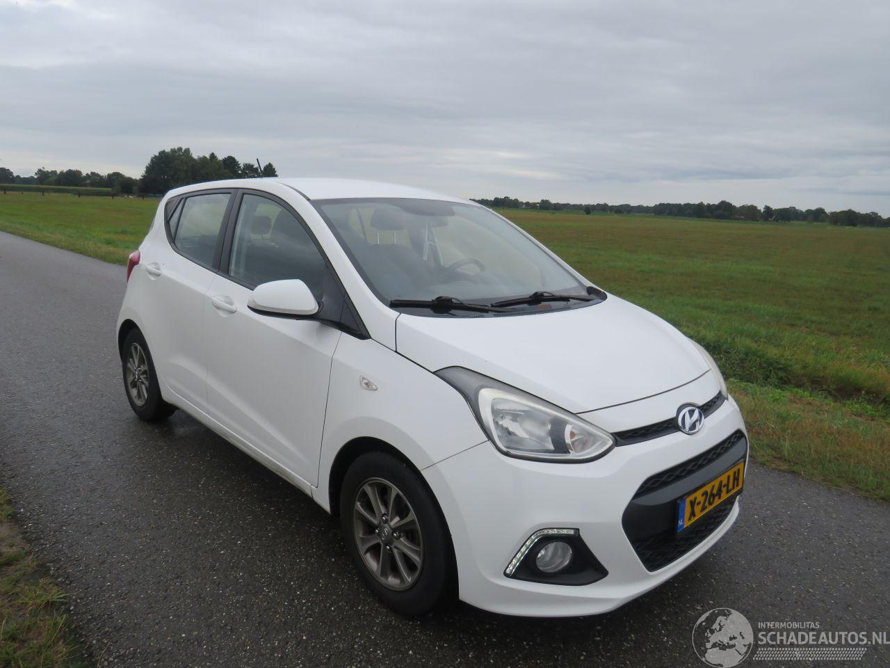 Hyundai I-10 1.0 I Motion 2014 [ Nieuwe Model 5drs Airco Stoelverwarming