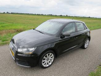 Auto incidentate Audi A1 Sportback 1.2 Tfsi 122pk 5drs Airco 170.000km nap Navigatie Clima Stoelverwarming  2014 2014/12