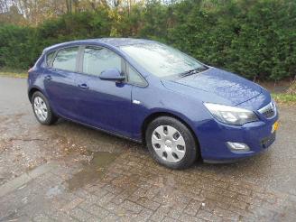 Damaged car Opel Astra ASTRA 1.7 CDTI BNS.ED 2012/2