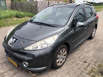krockskadad bil auto Peugeot 207 207 SW 1.4 VTi XS 2008/12