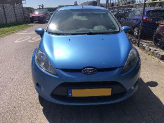 Voiture accidenté Ford Fiesta FIESTA 1.2 TREND 2012/1