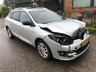 Vaurioauto  passenger cars Renault Mégane Mégane Estate 1.2 TCe Limited 2015/3