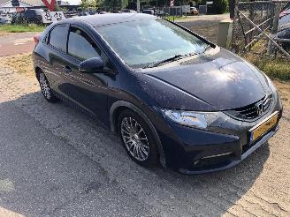 Voiture accidenté Honda Civic CIVIC 1.6 D COMFORT EDITION 2013/3