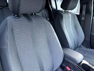 Peugeot e-208 EV Allure 50 kWh Navi Clima 54806 Km NAP ! picture 6