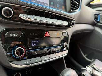 Hyundai Ioniq 1.6 GDi Comfort Automaat Cruise Navi Clima NAP ! picture 13