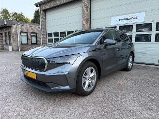 krockskadad bil auto Skoda Enyaq 85 kWh Business Edition Navi Clima 26005 Km NAP 2024/10