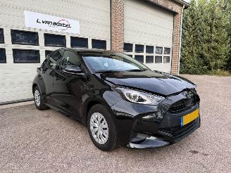 Schadeauto Toyota Yaris 1.5 Hybrid 115 Comfort Automaat Navi Clima NAP ! 2025/3