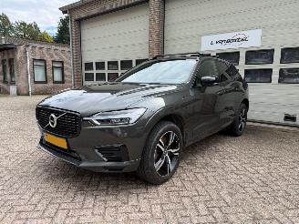 Vaurioauto  passenger cars Volvo Xc-60 2.0 T8 AWD Inscription Automaat Pano Leder 2019/10
