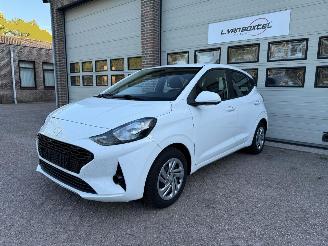 Schadeauto Hyundai I-10 1.0 Comfort Navi Airco Cruise 2024/8