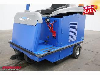   95 BJ 2022 33Hrs! Kehrmaschine / Veegmachine picture 10