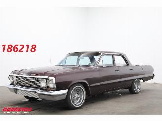 krockskadad bil auto Chevrolet Bel Air 5.7 V8 350ci 4-Door Saloon 1963 1963/1