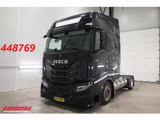 krockskadad bil vrachtwagen Iveco S-way 460 LNG LED ACC Standairco 4X2 . 2021/5