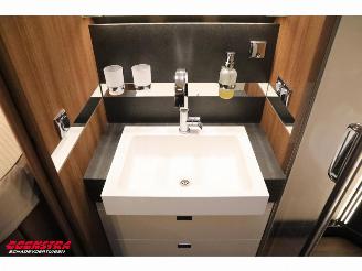Carthago  Chic S-Plus 61 XL 3.0 207 PK Aut. Level Lucht ACC Solar Garage 7.839 km! picture 22