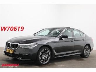 Schadeauto BMW 5-serie 540i xDrive M-Sport Schuifdak HUD ACC Memory H/K Camera 2020/2