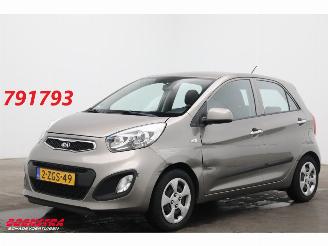 krockskadad bil auto Kia Picanto 1.0 CVVT Plus Pack Navi Airco Bluetooth 2e Eigen. 53.699 km! 2015/1