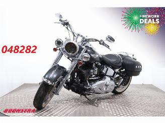 danneggiata motocicli Harley-Davidson  FLSTN Softail Deluxe Vance & Hines 2007/1