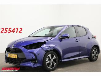 krockskadad bil auto Toyota Yaris 1.5 Hybrid 115 First Edition LED ACC Clima Camera 17.002 km! 2024/11