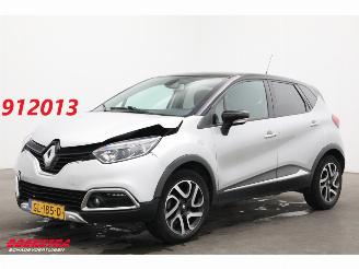 krockskadad bil auto Renault Captur 1.2 TCe Aut. Xmod Leder Navi Clima Cruise SHZ PDC 2015/6