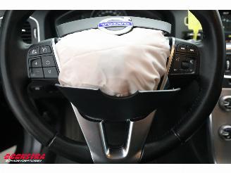 Volvo V-60 1.5 T2 Aut. Polar+ BiXenon Navi Clima Cruise SHZ PDC 152.278 km! picture 19
