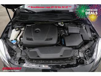 Volvo V-40 2.0 T3 Nordic+ Pano LED Memory Leder Camera SHZ picture 9