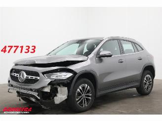 Coche accidentado Mercedes GLA 200 d Aut. Business Line Navi Clima Cruise PDC 2023/3