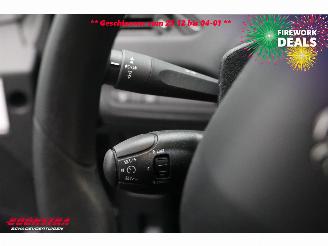 Peugeot 208 1.2 PureT. Signature Navi Camera Carplay Airco Cruise picture 20