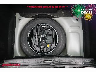 Peugeot 208 1.2 PureT. Signature Navi Camera Carplay Airco Cruise picture 8