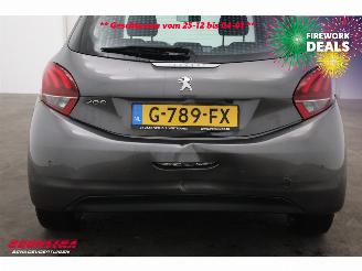Peugeot 208 1.2 PureT. Signature Navi Camera Carplay Airco Cruise picture 6