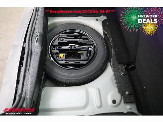 Peugeot 208 1.2 PureT. Signature Navi Camera Carplay Airco Cruise picture 9