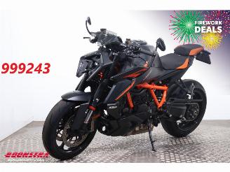 danneggiata motocicli KTM  1390 SuperDuke R Akrapovic LED Cruise 2024/5