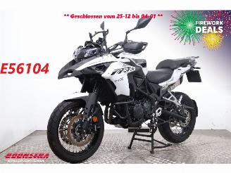Vaurioauto  motor cycles Benelli  TRK 502 X 35 KW ABS 2.500 km! 2025/4