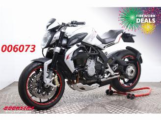 occasion motor cycles MV Agusta Brutale Dragster 800 ABS Lap Timer Quickshift 19.101 km! 2015/3