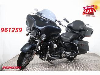 krockskadad bil motor Harley-Davidson 690 SMC 110 FLHTCUSE CVO Ultra Classic 110 Years Ed. Radio Cruise LED ABS 2013/1
