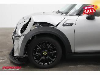 Mini Cooper SE Camden Edition 33 kWh LED Navi Clima Cruise SHZ PDC picture 13