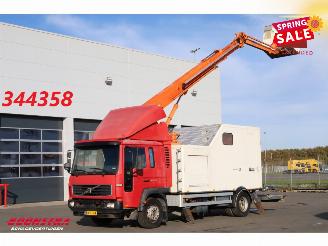 Tweedehands vrachtwagen Volvo FL 220 Hubarbeitsbuhne Custers T200 18T 2003/5