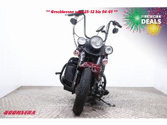 Harley-Davidson Heritage Softail Classic FLSTC picture 6